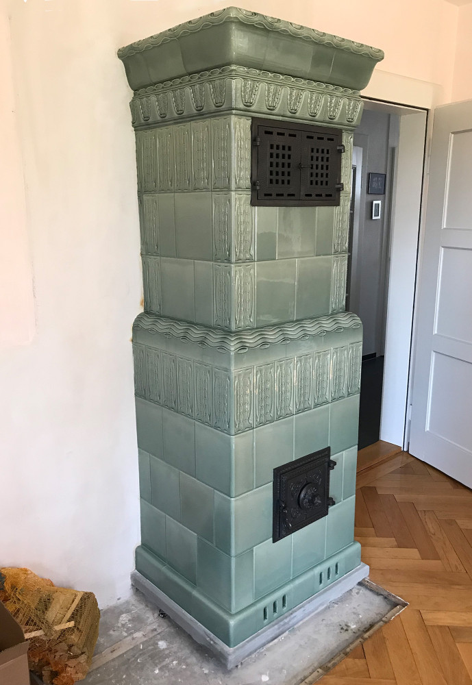 Antiker Kachelofen - Kanton Aargau