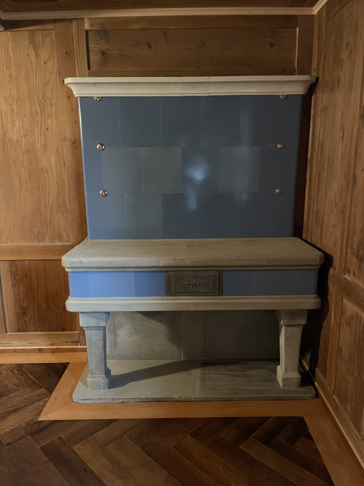 Antiker Kachelofen - Kanton Zug