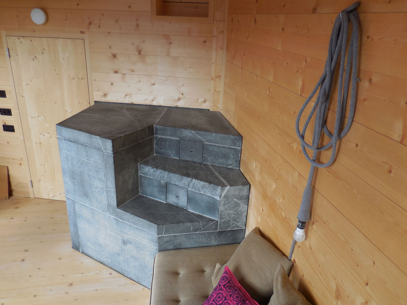 Specksteinofen / Sandsteinofen - Kanton Graubünden