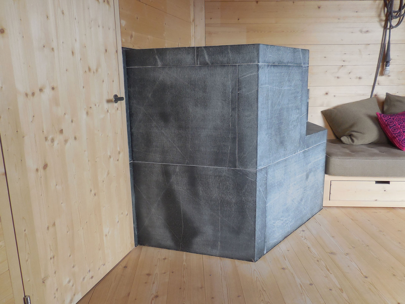 Specksteinofen / Sandsteinofen - Kanton Graubünden