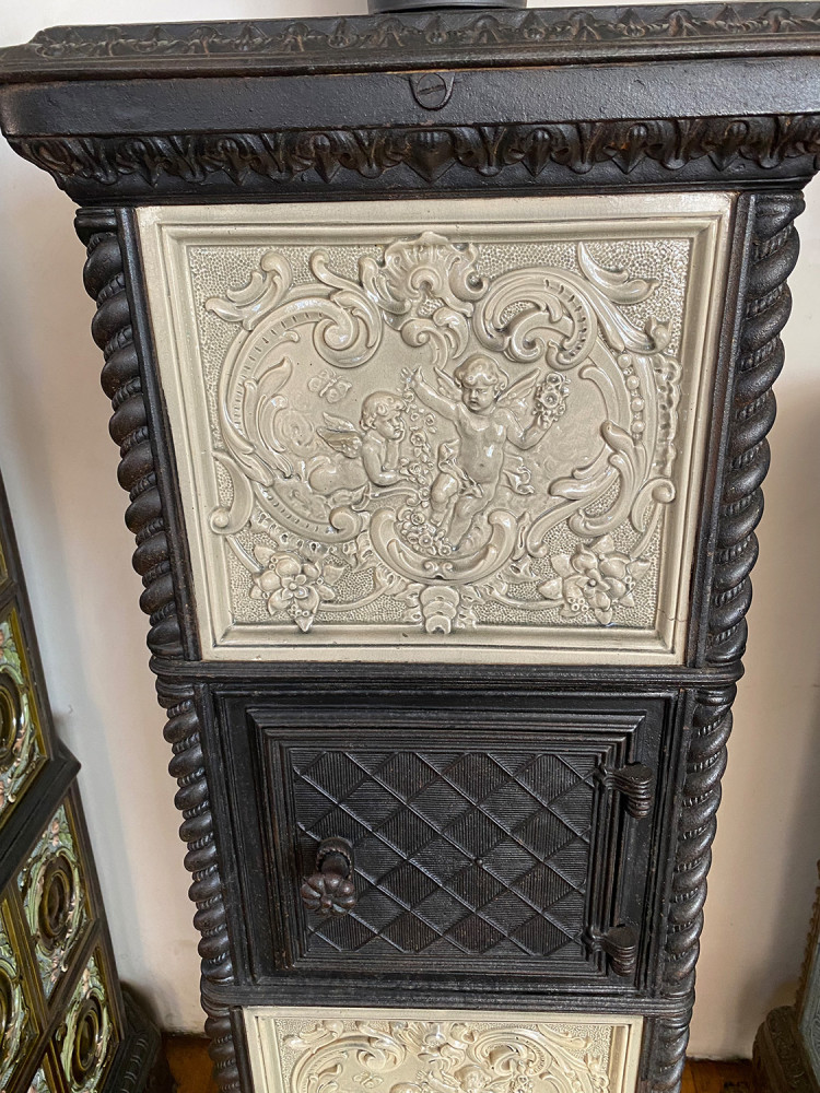 Stehofen mit Engel-Motiv - Lucelle Gestell