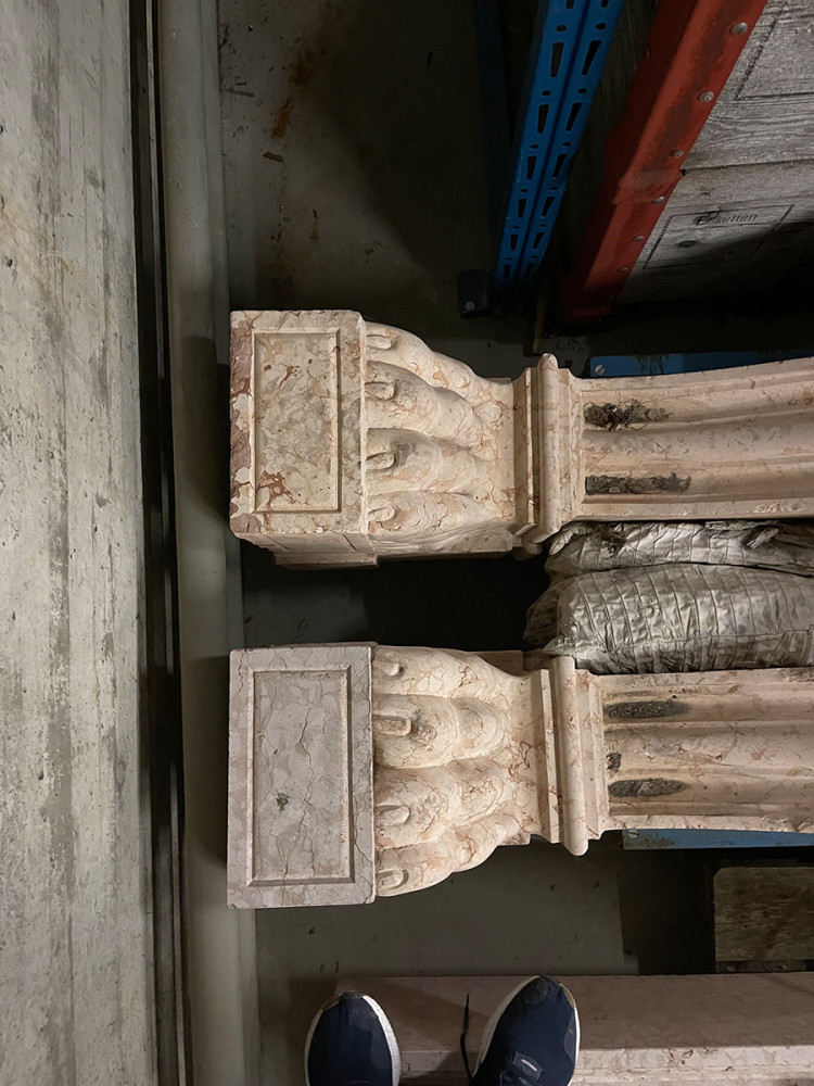  - Antike Kaminumrandungen / Cheminée