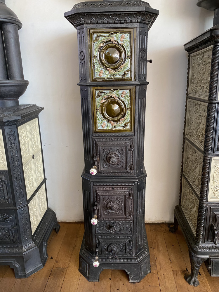  - Stehofen / Gestellkachelofen / Zimmerofen